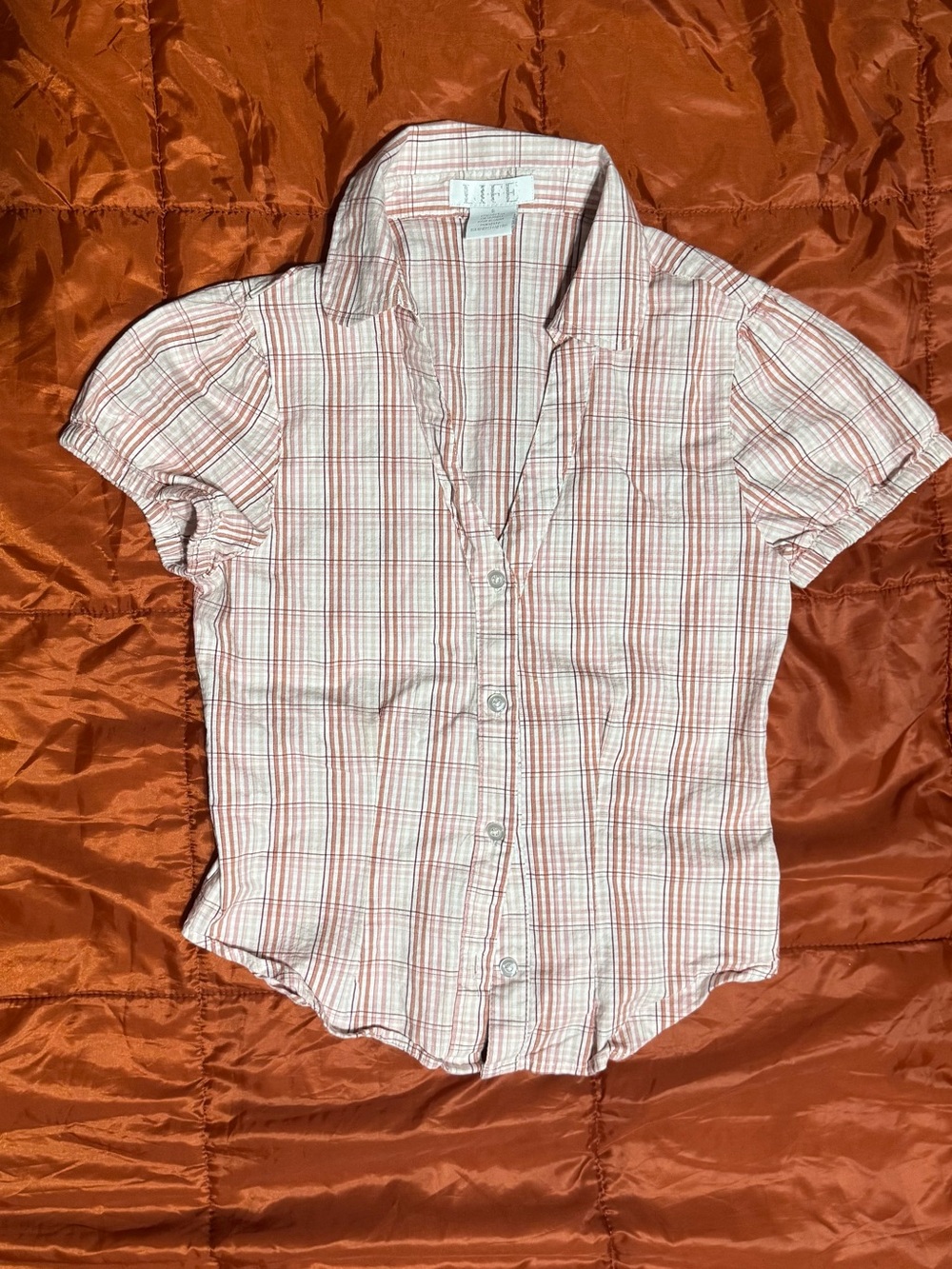 Women's Short-Sleeve Plaid Button-Up Shirt in Light Pink